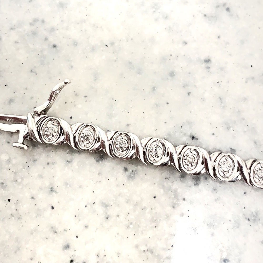 Diamond XO bracelet